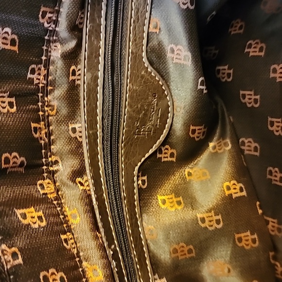 FASHION DOONEY AND BURKE HANDBAG - Picture 4 of 4